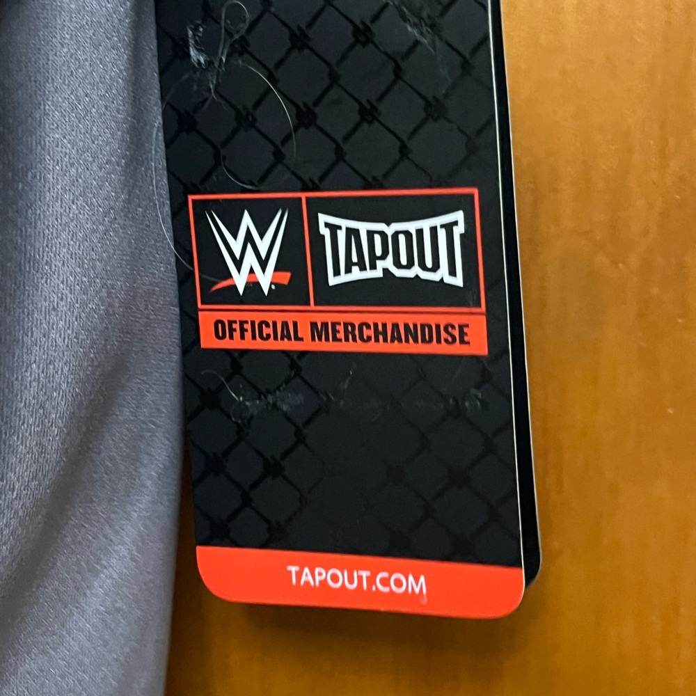 🆕Tap Out WWE. Mens muscle shirt - Picture 5 of 6